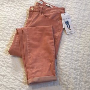 Jessica Simpson rolled skinny crop